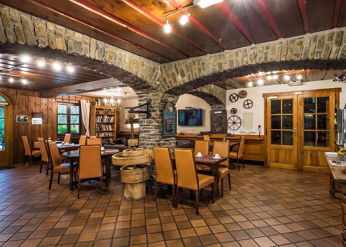 Du Relais Postal فندق